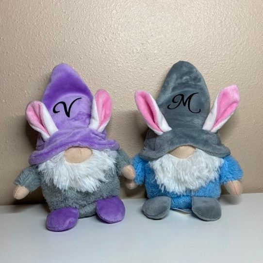 Personalized gnomes with bunny ears
