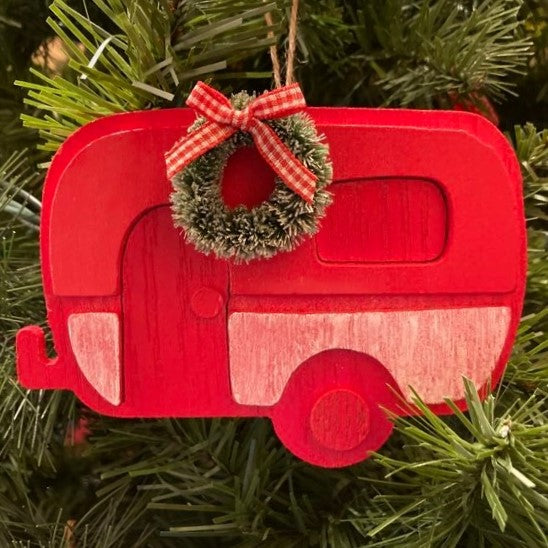 Wooden Christmas Camper, Ornament or wall hanging, close up